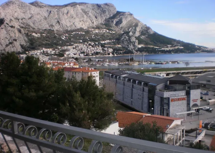 Ana Apartment Omiš