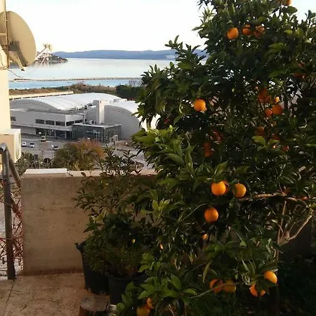 Apartman Ana *